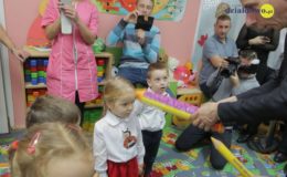 Pasowanie na przedszkolaka w grupie Biedronek