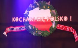 Integracyjne spotkanie uczestników środowiskowych domów samopomocy „Kocham cię Polsko” [zdjęcia]
