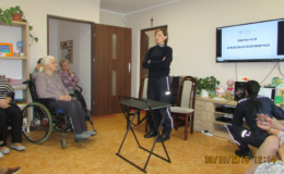 Bezpieczny senior – spotkanie przedstawiciela ZUS i policjantek z Działdowa z podopiecznymi Domu „Senior-WIGOR”
