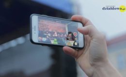 Choinka rozbłysła dziesiątkami światełek