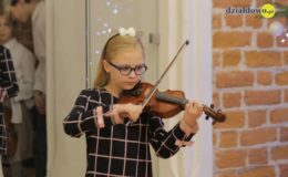Koncert Kolęd i Pastorałek uczniów szkoły muzycznej w Działdowie