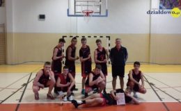 Jedynka Mistrzem Powiatu w koszykówce chłopców szkół podstawowych