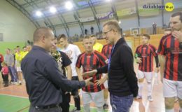 W IV Noworoczny Turnieju Piłki Halowej wygrał Dekorglass