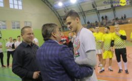 W IV Noworoczny Turnieju Piłki Halowej wygrał Dekorglass