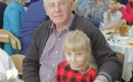 Kochamy babcie, kochamy dziadków