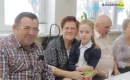 Kochamy babcie, kochamy dziadków