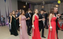 Zobaczcie jak na studniówce bawili się uczniowie II Liceum Ogólnokształcącego