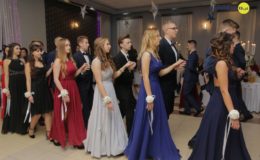 Zobaczcie jak na studniówce bawili się uczniowie II Liceum Ogólnokształcącego