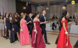 Zobaczcie jak na studniówce bawili się uczniowie II Liceum Ogólnokształcącego