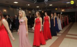 Zobaczcie jak na studniówce bawili się uczniowie II Liceum Ogólnokształcącego