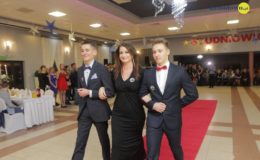 Zobaczcie jak na studniówce bawili się uczniowie II Liceum Ogólnokształcącego