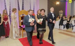 Zobaczcie jak na studniówce bawili się uczniowie II Liceum Ogólnokształcącego