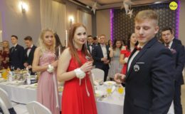Zobaczcie jak na studniówce bawili się uczniowie II Liceum Ogólnokształcącego