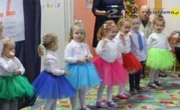 Babciu Dziadku! Dziękujemy całym sercem za dzieciństwa chwile najpiękniejsze