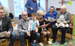 Babciu Dziadku! Dziękujemy całym sercem za dzieciństwa chwile najpiękniejsze