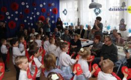 Były piosenki, wierszyki i tańce. Dzień Babci i Dziadka