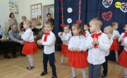 Dzień Babci i Dziadka w grupie Biedronek w Przedszkolu nr 1 w Działdowie