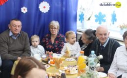 Dzień Babci i Dziadka w grupie Biedronek w Przedszkolu nr 1 w Działdowie
