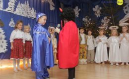Jasełka dzieci z grupy Krasnoludki Przedszkola nr 1