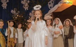 Jasełka dzieci z grupy Krasnoludki Przedszkola nr 1