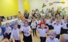 Jasełka dzieci z grupy Krasnoludki Przedszkola nr 1