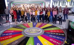 Młodzież II LO na nagraniu programu Koła Fortuny [zdjęcia]
