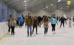 Niedzielne popołudnie na działdowskim lodowisku
