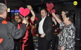 Romantyczny bal w klimacie Walentynek