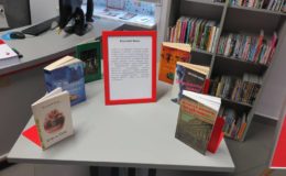 W naszej bibliotece odbyły się warsztaty kryminalne Krzysztofem Beśką [zdjęcia]