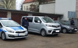 Podsumowanie roku 2018 w komendzie powiatowej policji w Działdowie oraz uroczyste przekazanie trzech radiowozów dla działdowskich policjantów
