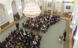 Młodzież z II LO spotkała się z Prezydentem RP Andrzejem Dudą [zdjęcia]