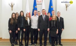Młodzież z II LO spotkała się z Prezydentem RP Andrzejem Dudą [zdjęcia]