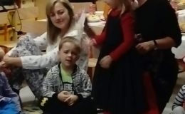 Bożonarodzeniowe zajęcia otwarte z Mikołajem w grupie V w Przedszkolu nr 4