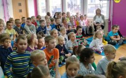 Kolędowanie z uczniami Szkoły Muzycznej w Przedszkolu nr 4