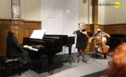 Koncert w naszej szkole muzycznej z okazji Dnia Kobiet