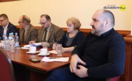 Stan powietrza, transport publiczny i drogi powiatowe
