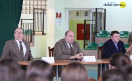 Właściwy wybór drogą do sukcesu. Konferencja i dzień otwarty w ZSZ w Iłowie