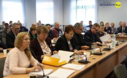 V sesja Rady Miasta Działdowo [zdjęcia, protokoły głosowań]
