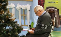 Seniorzy i dzieci wystawili przedstawienie „Jaś i Małgosia”