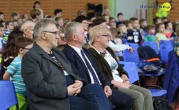 Seniorzy i dzieci wystawili przedstawienie „Jaś i Małgosia”
