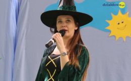 Seniorzy i dzieci wystawili przedstawienie „Jaś i Małgosia”