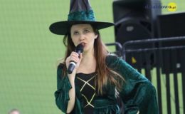 Seniorzy i dzieci wystawili przedstawienie „Jaś i Małgosia”