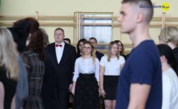 Pożegnanie maturzystów II Liceum Ogólnokształcącego w Działdowie [film, zdjęcia]
