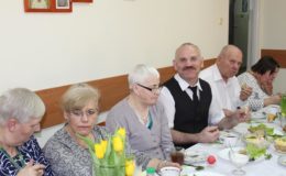 Śniadanie wielkanocne w ŚDS