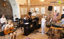 Wiosenne uniesienia – poezja w muzyce