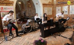 Wiosenne uniesienia – poezja w muzyce