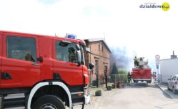 Pożar sadzy w kominie w domach jednorodzinnych [film, zdjęcia]