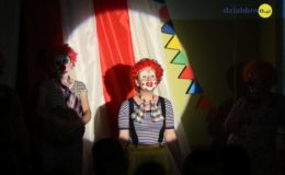 Clowni w wykonaniu Pewnych Niepewnych