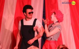 Clowni w wykonaniu Pewnych Niepewnych
