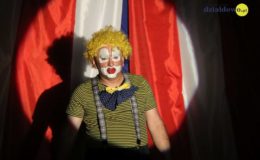Clowni w wykonaniu Pewnych Niepewnych